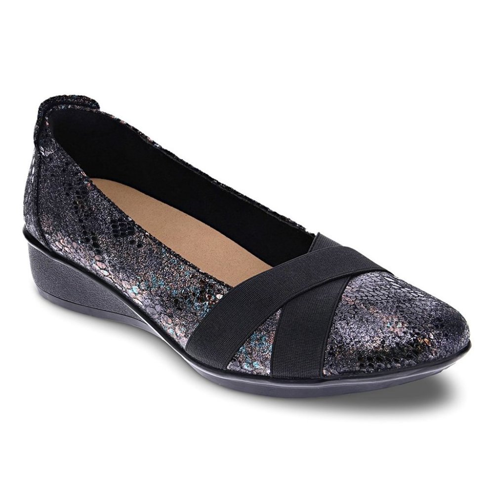 Revere Shoes Black Metallic Seoul Leather Flat - Women 7 M